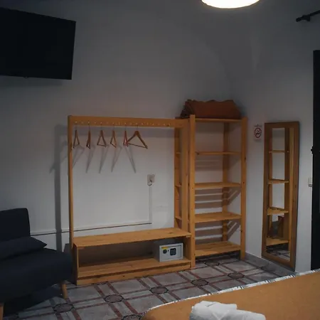 Aljibe Morisco - - * Hornachos