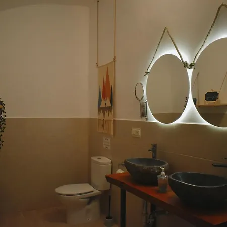 Aljibe Morisco - -