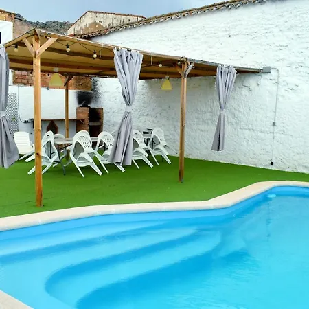 Aljibe Morisco - - * Hornachos