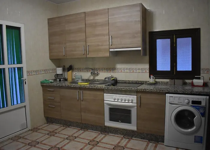 Aljibe Morisco - - *